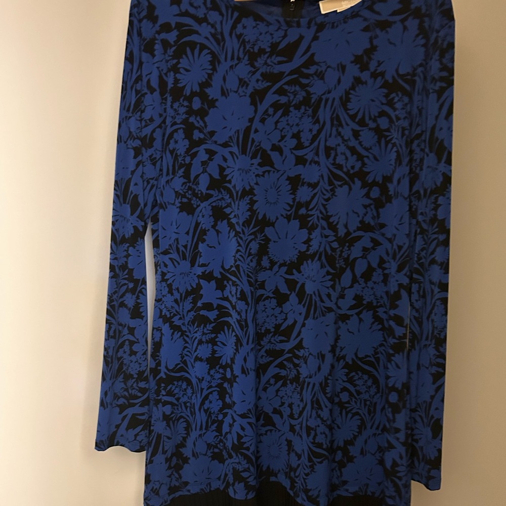 Michael Kors dress black & blue with pleated bottom